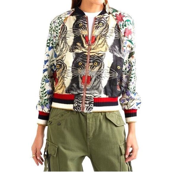 G0 Auth GUCCI Cat/Tiger Print Back Hollywood Sequins Silk Bomber Jacket Size 38 - Picture 1 of 10